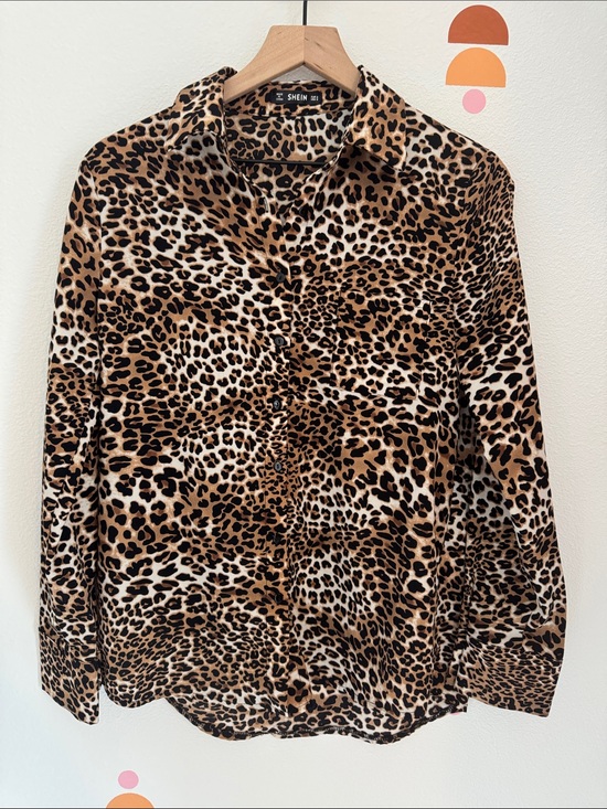 SHEIN Tops - SHEIN Brown Black Leopard Print Button-Up Blouse N0157